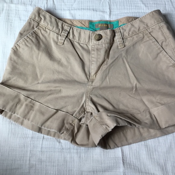Old Navy khaki shorts