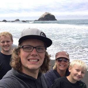 Meet your Posher, Brenda