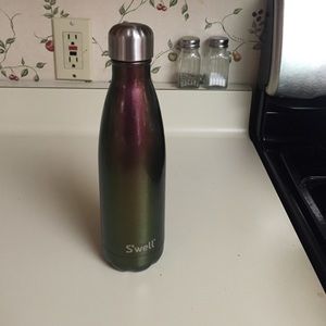 S'well insulated water bottle