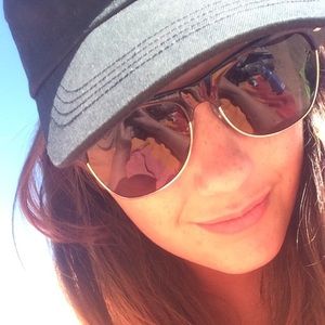 Meet your Posher, Julie