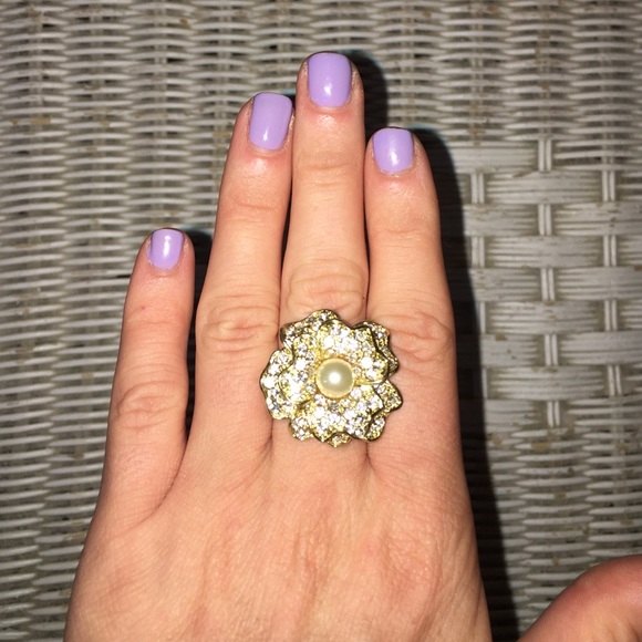 Costume jewelry ring