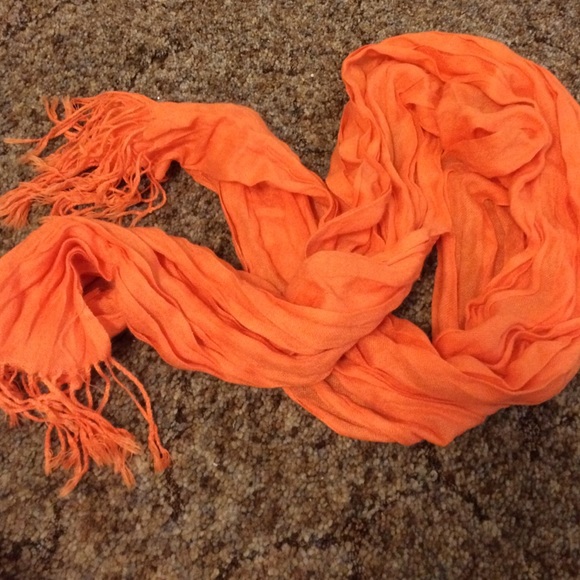 Scarf!