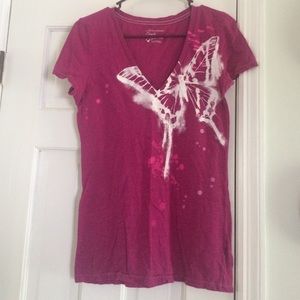 American Eagle magenta v-neck