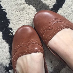 Brown oxford style American eagle flats