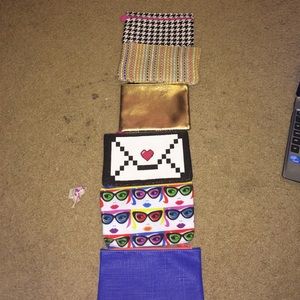 6 make up bags