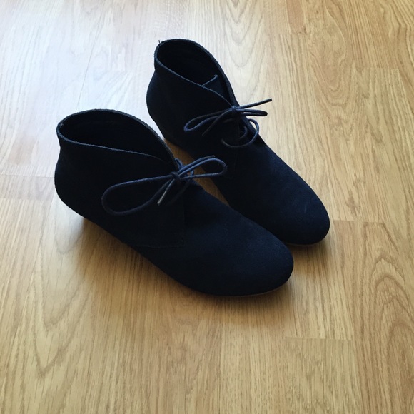 DSW Navy Blue Laced Booties!!