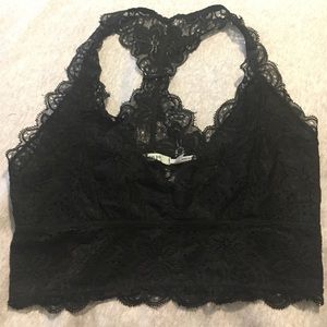 NWOT UO black lace bralette