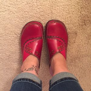Fun & Comfy Red Clogs