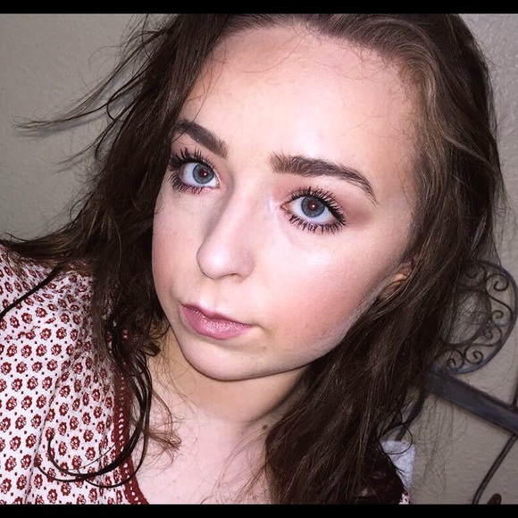 Meet your Posher, Haley