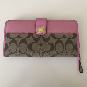 Authentic Coach Wallet
