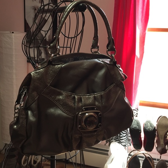 Silver Shoulder Bag!