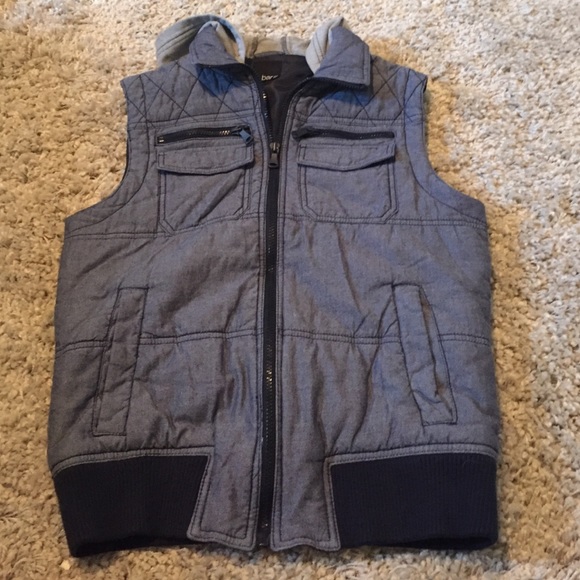 Hooded vest with blue jean look
