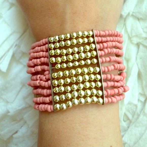 Gold and pink beaded bracelet