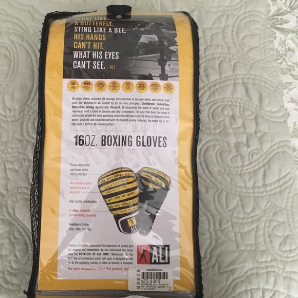 Muhammad Ali Boxing Gloves