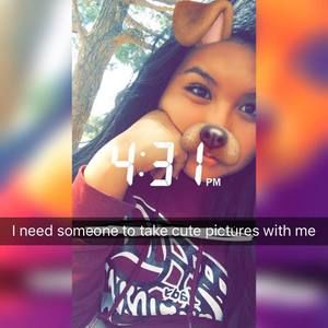 Meet your Posher, Desiree