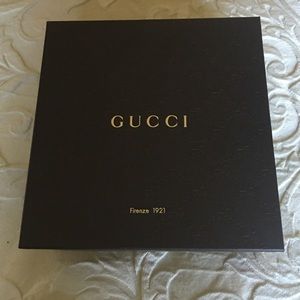 Gucci belt box and dust bag