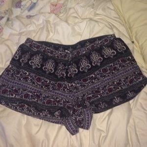 AE paisley shorts!