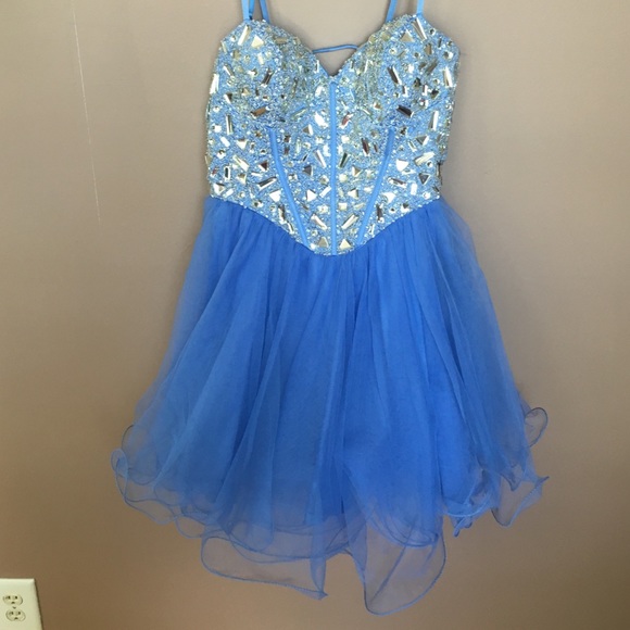 Dave & Johnny prom dress