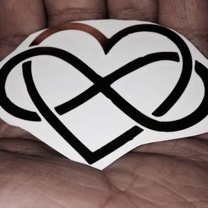 Meet your Posher, Adia