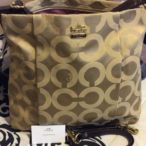 💕SOLD 💕BEAUTIFUL NWT AUTHENTIC COACH