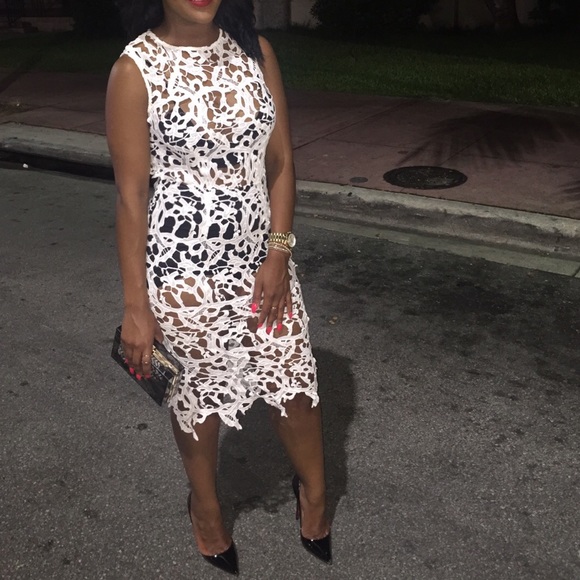 🚫🚫🚫SOLD-Missguided premium midi dress - Picture 1 of 3