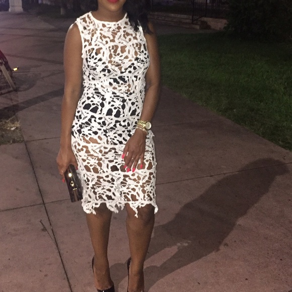 🚫🚫🚫SOLD-Missguided premium midi dress - Picture 3 of 3