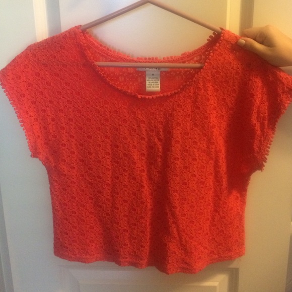Crop top
