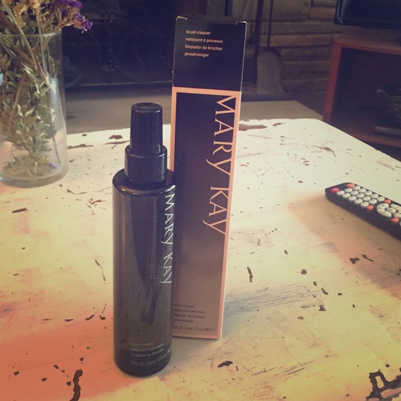 Mary Kay Brush Cleaner