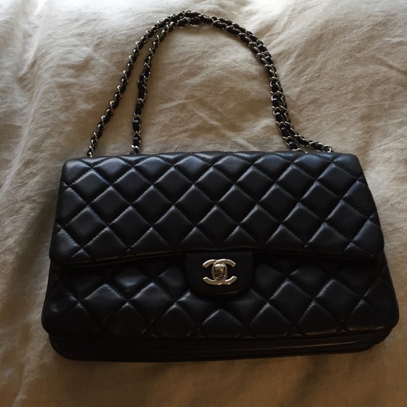 Authentic Chanel 3 flap bag navy blue - Picture 2 of 3