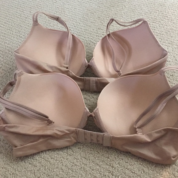 TWO Victoria's Secret Very Sexy Push-Up Bras - Picture 3 of 3