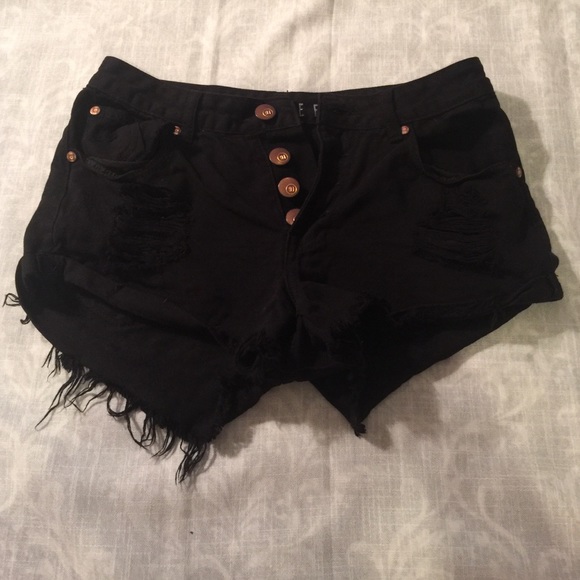 Forever 21 Black ripped shorts