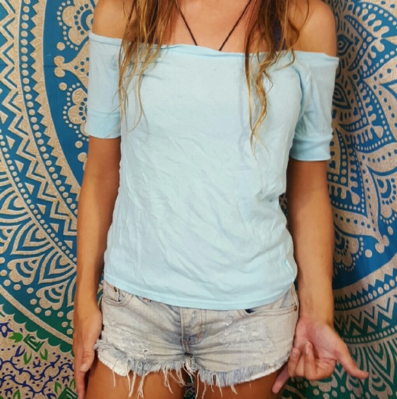 Off-the-shoulder Old Navy Perfect Fit Tee - Picture 1 of 3