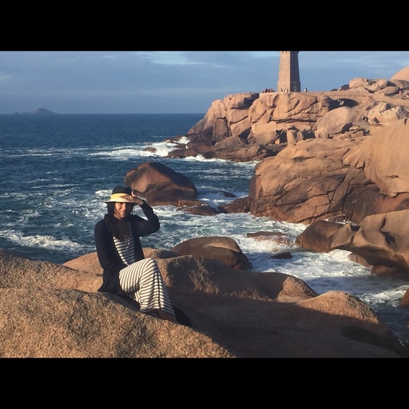 ⭐️⭐️⭐️⭐️🥂⭐️⭐️⭐️⭐️ - Picture 2 of 3