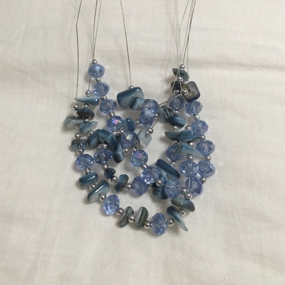 Croft and Barrow shell necklace and earrings