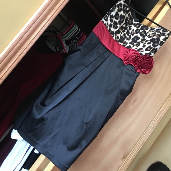 Dress red