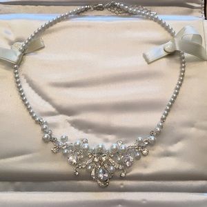 Diamond & Pearl Necklace