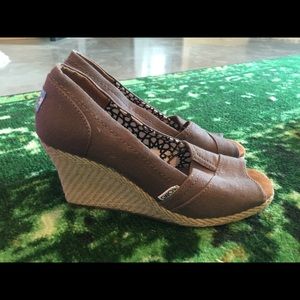Toms Wedges