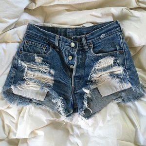 LEVIS 501 HIGH-WAISTED DENIM SHORTS