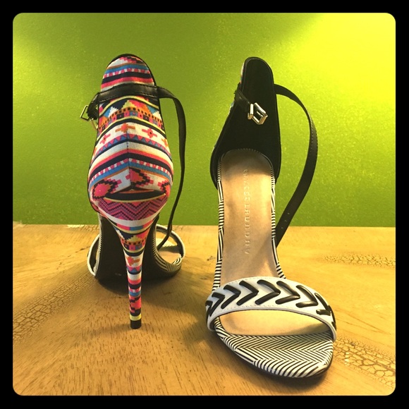 Chinese Laundry Heels!
