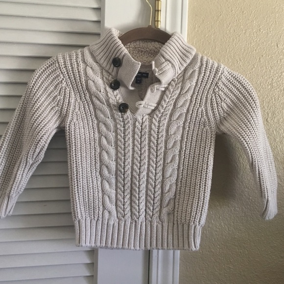 Ribbed baby gap stylish sweater.😀