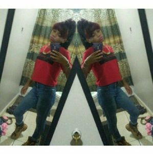 Meet your Posher, Alexias