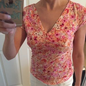 $5 or FREE W/ BUNDLE, Banana Republic XS top