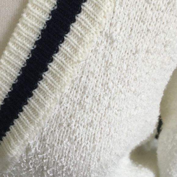 Large slouchy v neck cardigan - Picture 3 of 3