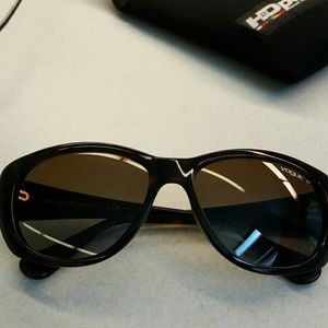 Meet your Posher, Sally