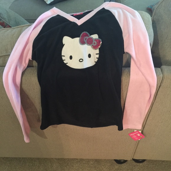 🌈Hello kitty pajama top. NWT. Excellent condition - Picture 1 of 2