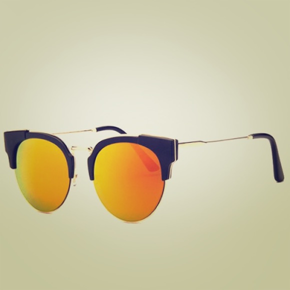 Closeout sale 🎉$15 Cat eye fashion sunglasses