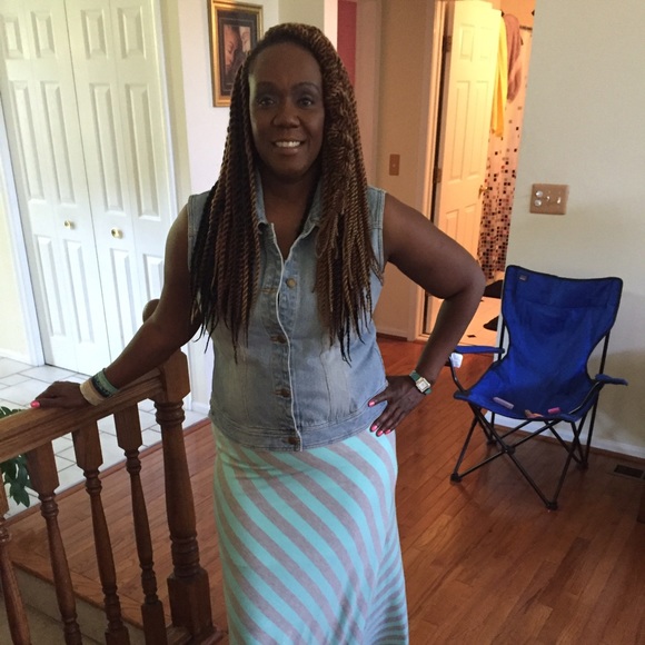 Meet your Posher, Tiffiny - Picture 4 of 4