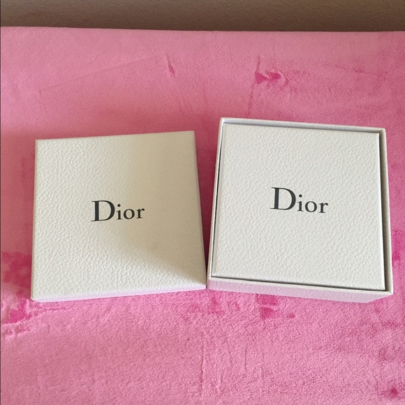 Dior Small Gift Box - Picture 2 of 4