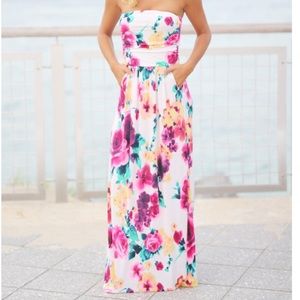 Beautiful Strapless floral maxi dress!