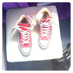 Red Converse